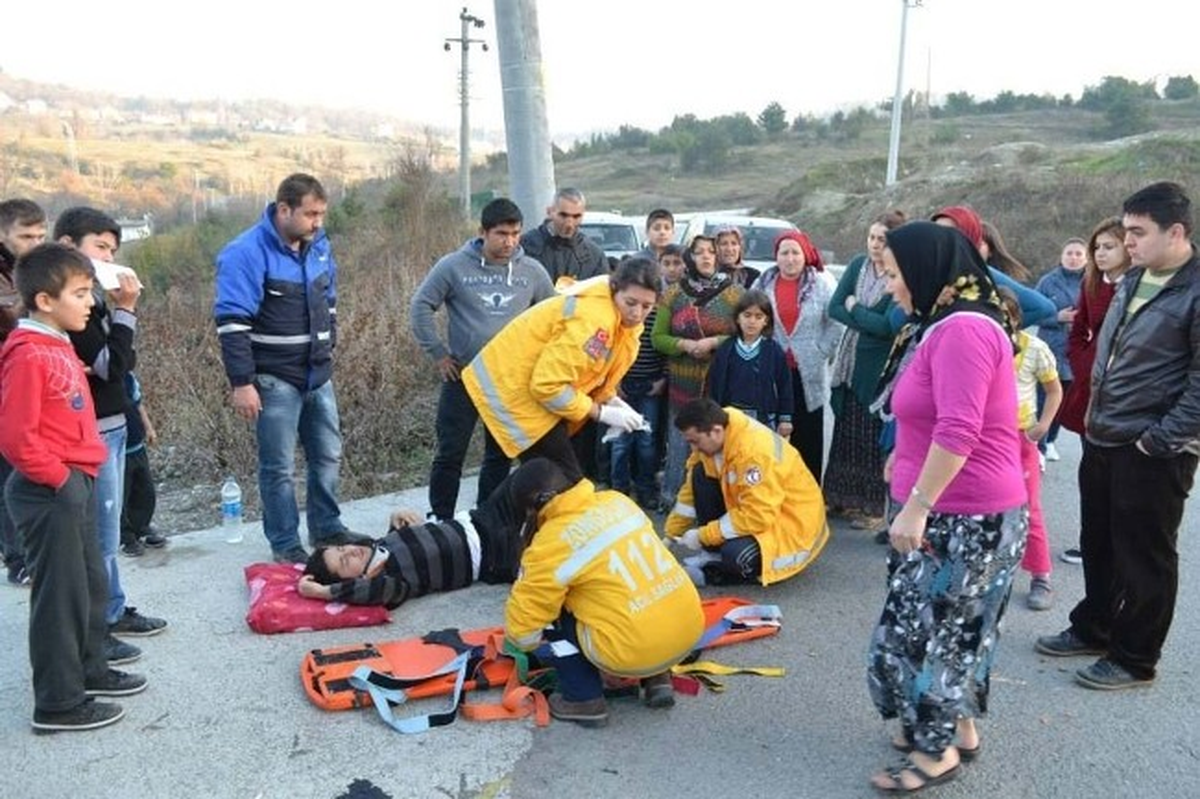Zonguldak\'ta Tarım Aracı Devrildi: 1 Yaralı