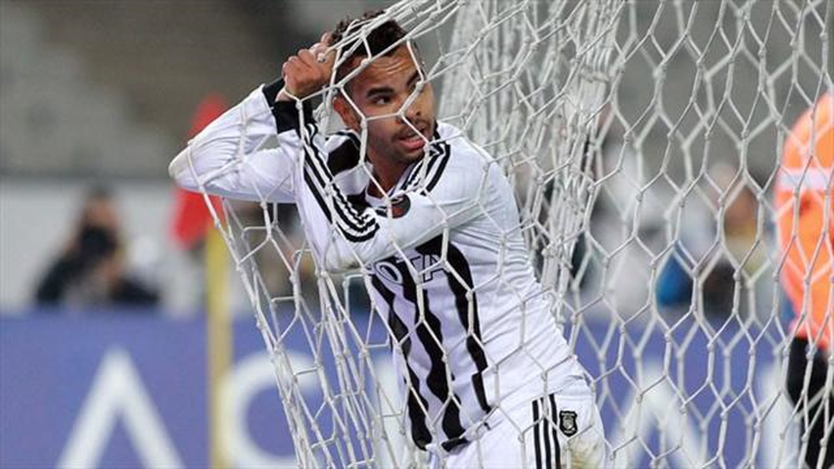 Beşiktaş Dentinho ile Yollarını Resmen Ayırdı