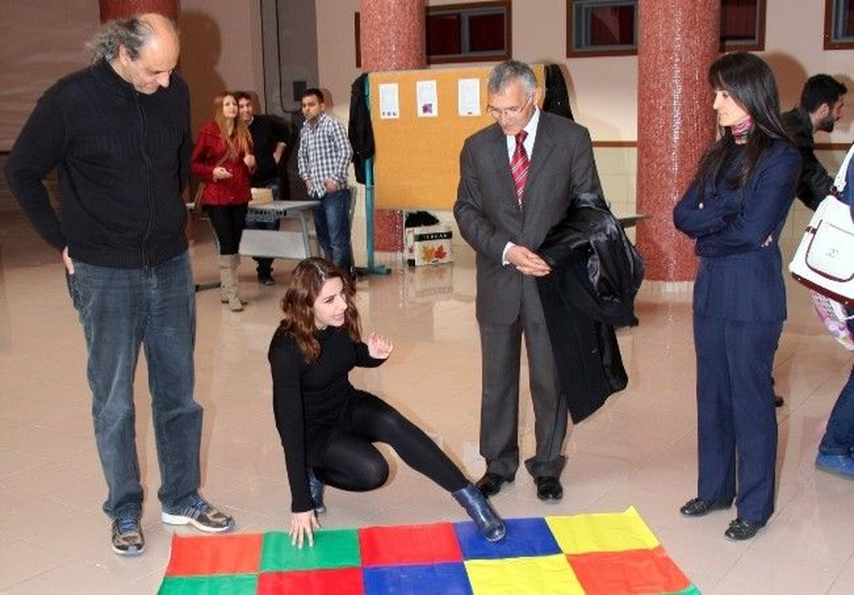 ÇÜ\'de Engelli Eğitiminde Spor Materyalleri Sergisi Açıldı