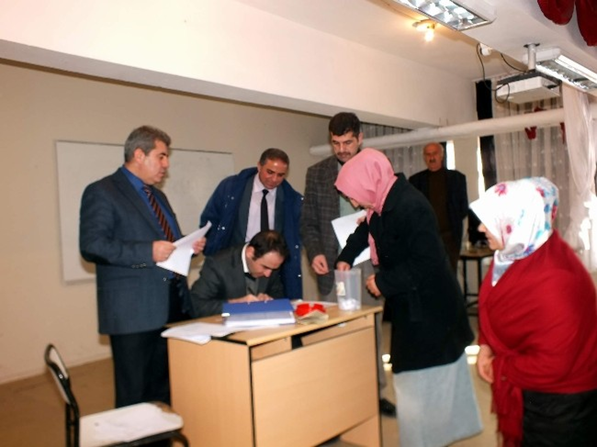 Koyulhisar\'da İş-Kur İşbirliği ile Mantar Yetiştiriciliği Kursu Açıldı