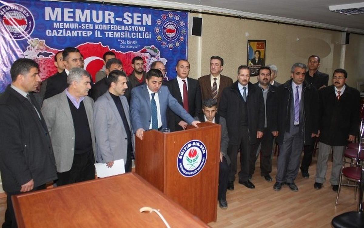 Memur-Sen Gaziantep Şubesi Gündeme İlişkin Basın Açıklaması Yaptı