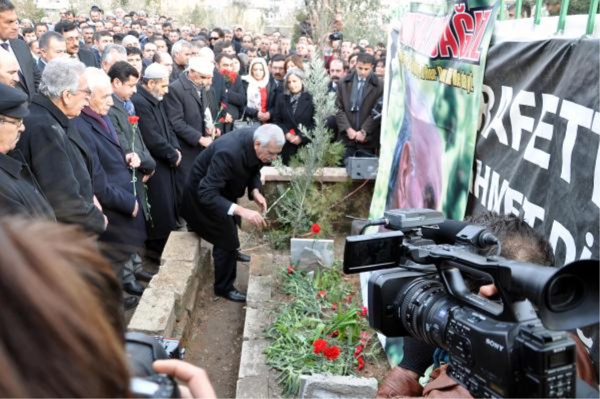 Şerafettin Elçi, Birinci Ölüm Yıldönümünde Anıldı