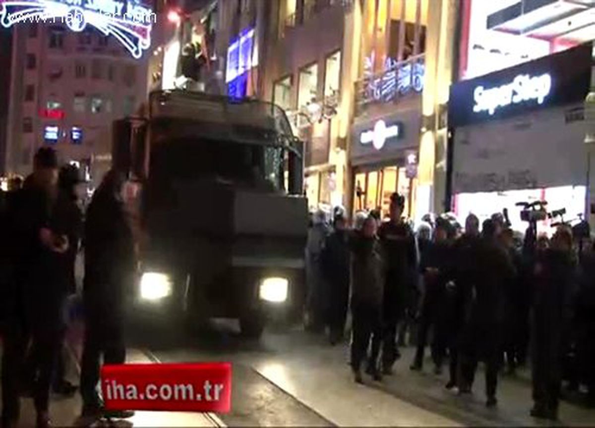 Taksim\'de Eylem Yapmak İsteyen Göstericilere Müdahale