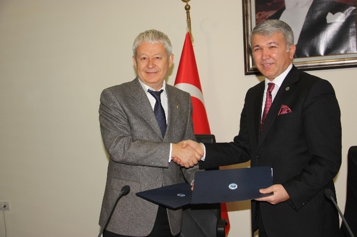 Türkiye\'de Örneği Olmayan Protokole Edirne\'de İmza Atıldı