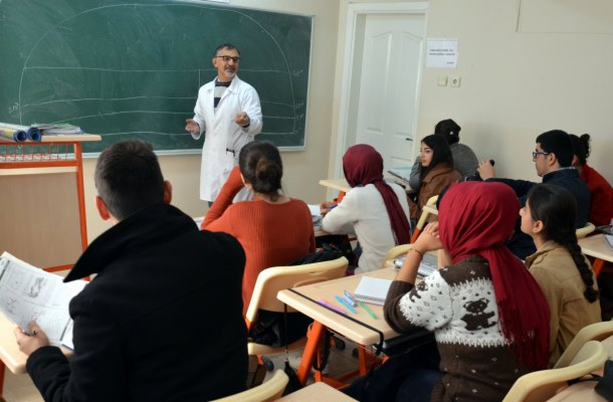 Aliağa Belediyesi\'nden Öğrencilere Fırsat