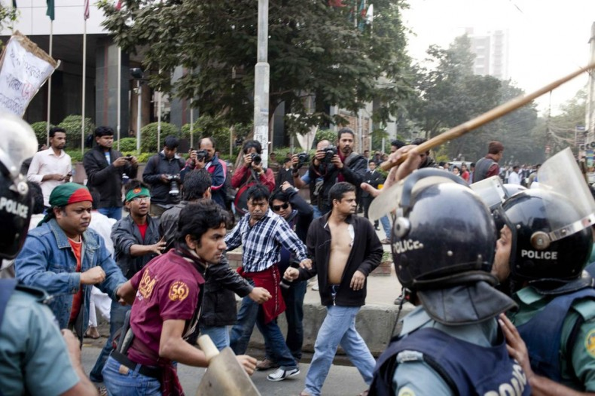 Bangladeş\'teki Hükümet Karşıtı Gösteriler