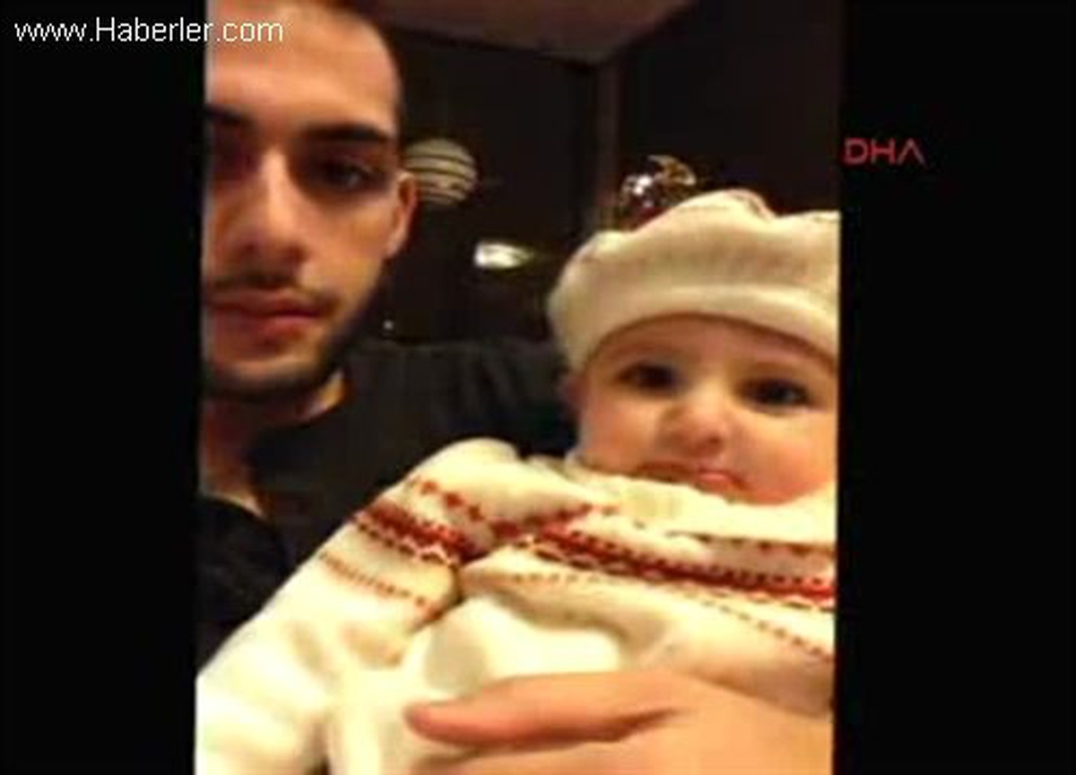 Beatbox Yapan Amcaya 1 Yaşındaki Yeğenden Kahkahaya Boğan Yanıt