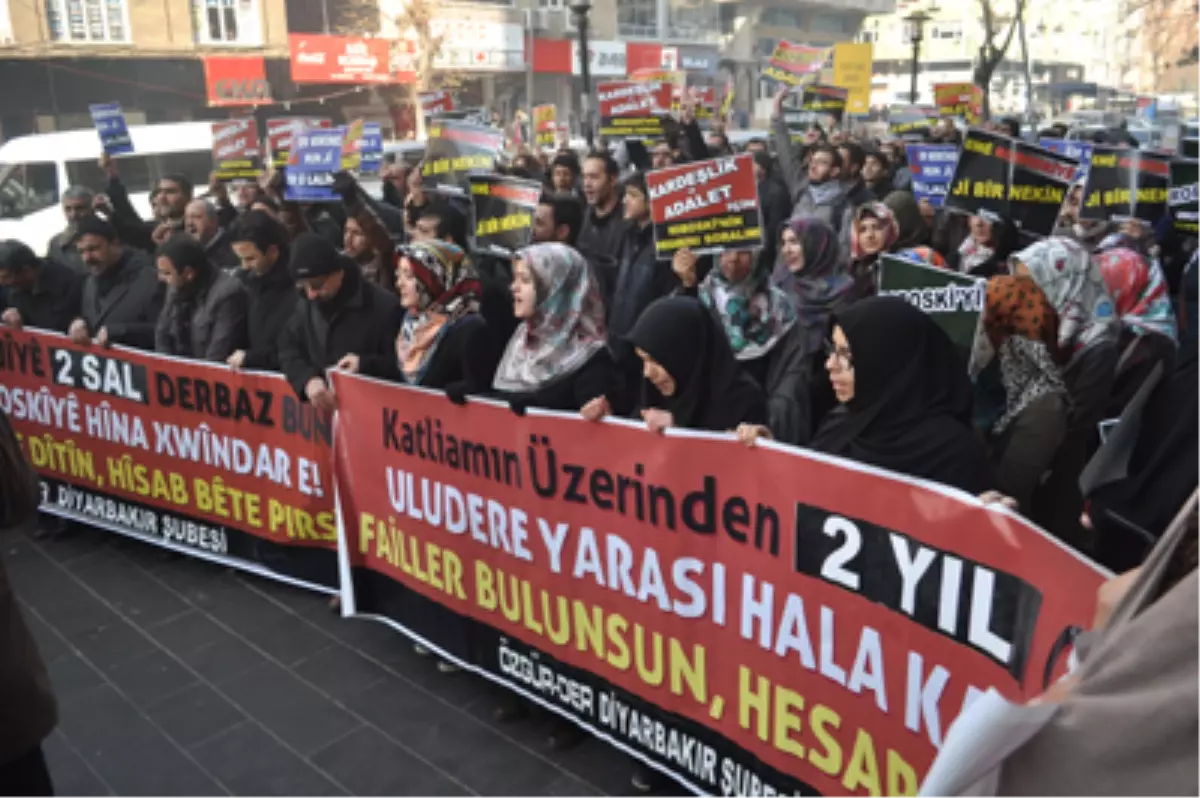 Diyarbakır\'da Roboski Protestosu