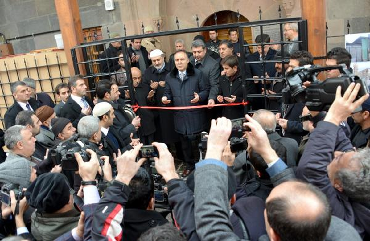 Erdoğan\'ın \'Ucube\' Dediği Minareler Yenileniyor