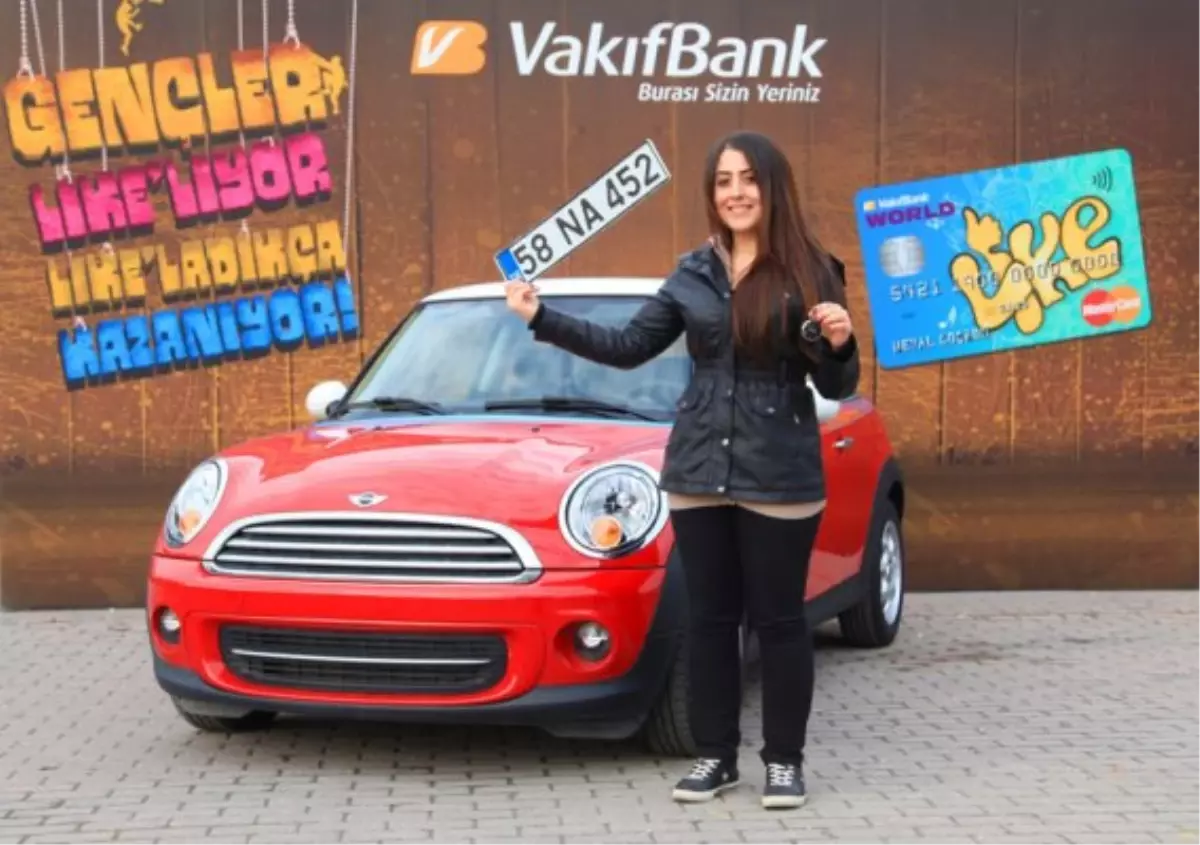 Genç VakıfBanklı Üniversiteye Mini Cooper\'ıyla Gidecek