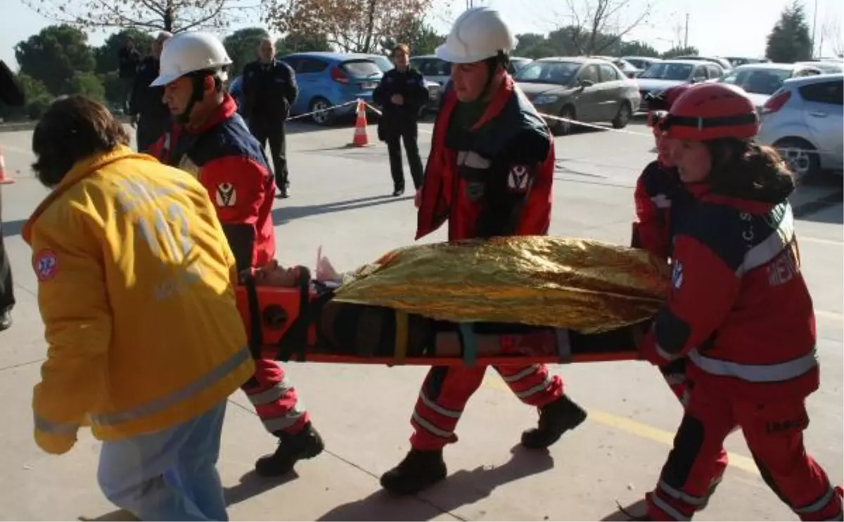 Hastanedeki Tatbikatı Gerçek Sandılar