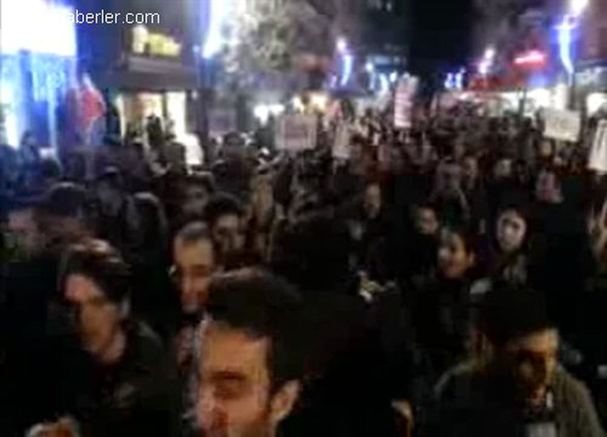 İzmir\'de Yolsuzluk Eylemi