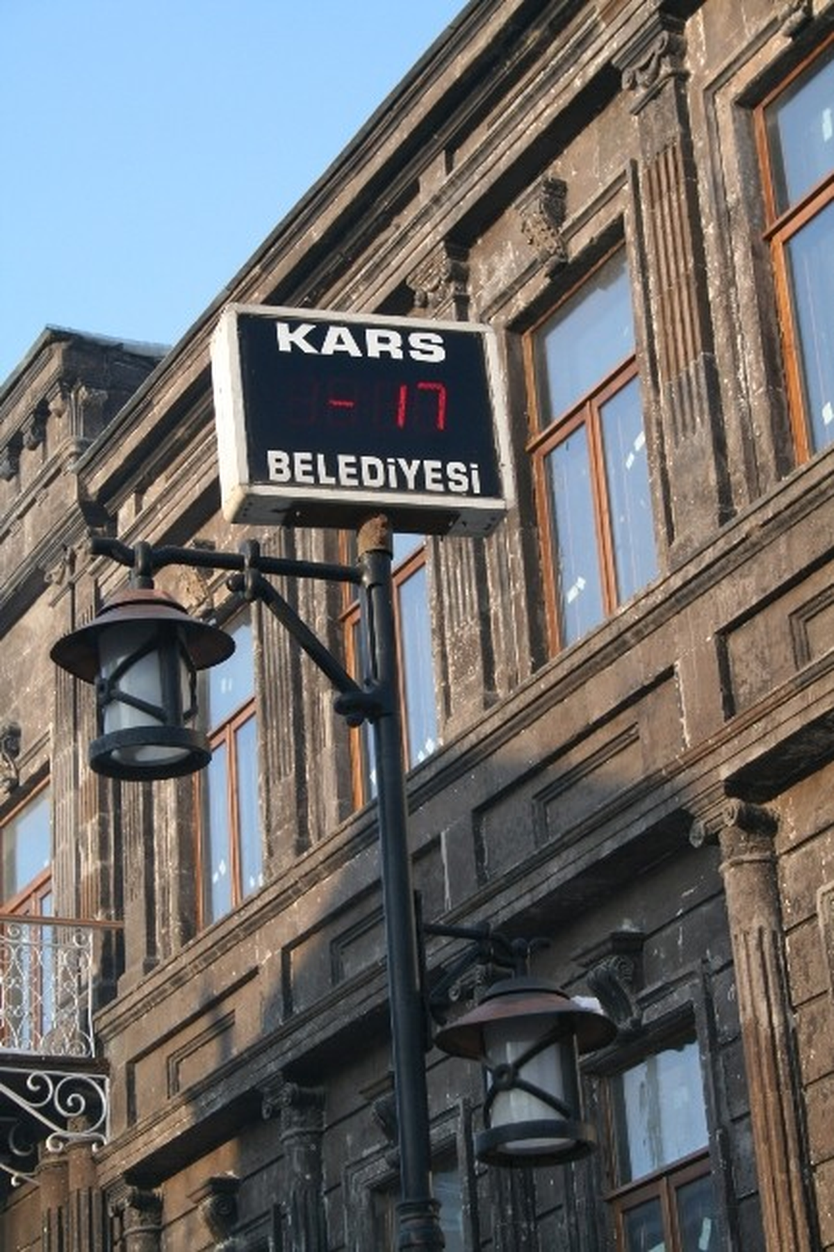Kars\'ta Soğuklar Etkisini Sürdürüyor