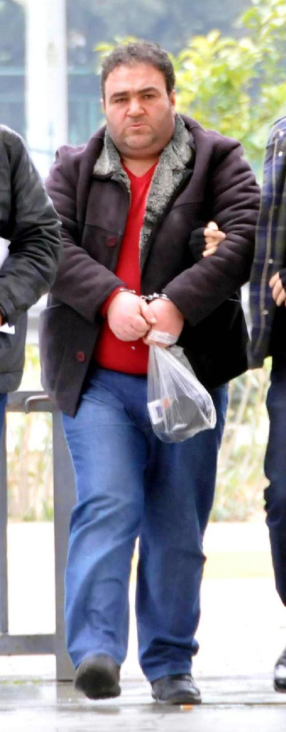 Polisten Kaçmak İçin Donmayı Göze Aldı