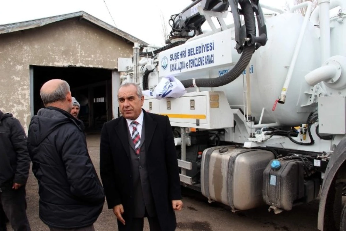 Suşehri Belediyesine Kanal Açma ve Temizleme Makinesi Alındı
