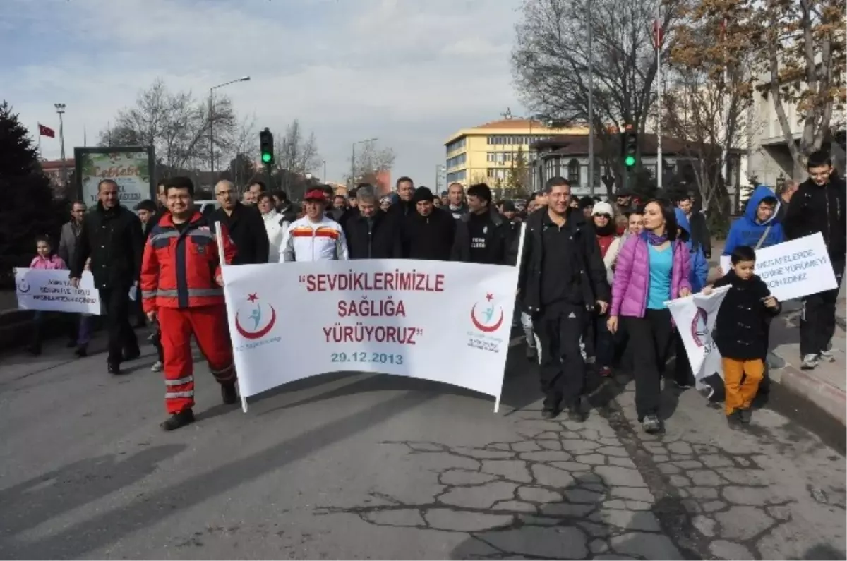 Afyonkarahisar\'da Sağlıklı Yaşam Yürüyüşü