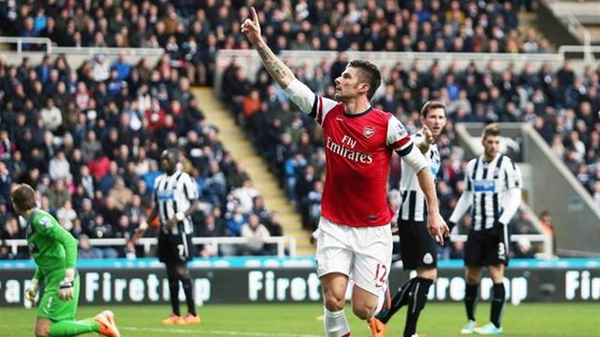 Arsenal Zirveyi Bırakmadı