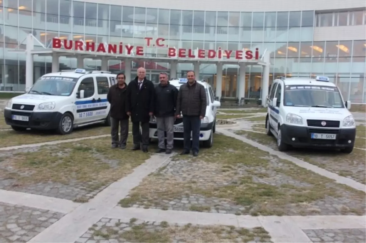 Burhaniye\'de Dolmuş Taksiler İçin Yeni Güzergah