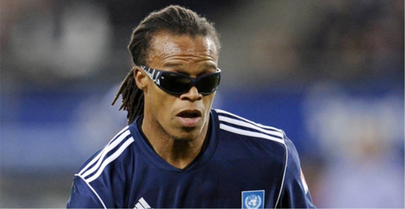 Edgar Davids Futbolu Bırakıyor