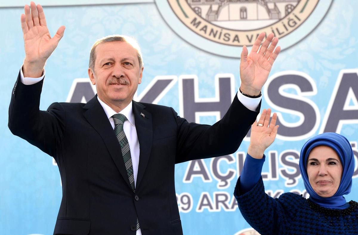 Erdoğan, Akhisar'da Kasımpaşa Esprisi Yaptı
