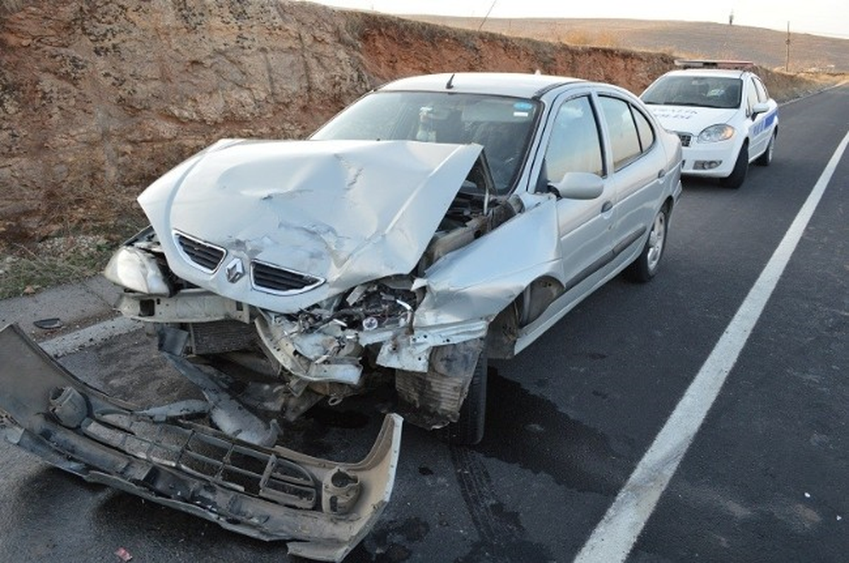 Hilvan\'da Maddi Hasarlı Trafik Kazası