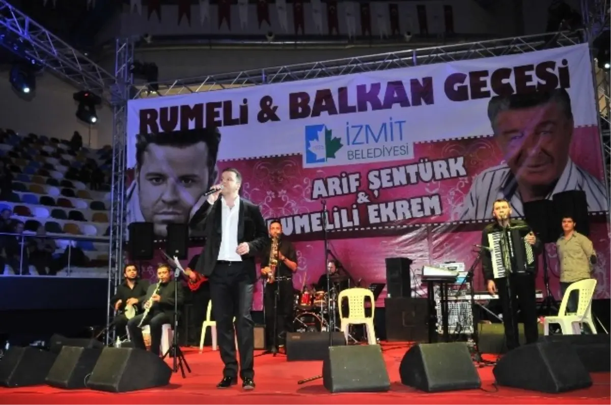 İzmit\'te Rumeli ve Balkan Gecesi Düzenlendi