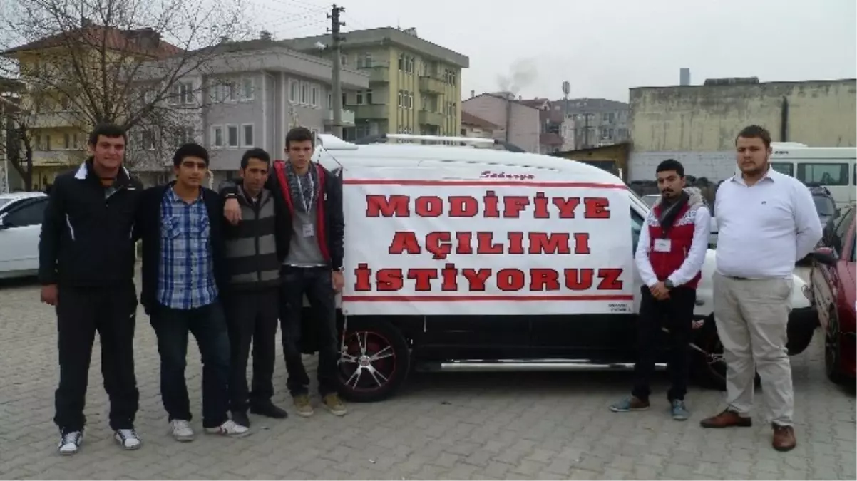 Modifiye Araç Sahiplerinden Sessiz Eylem