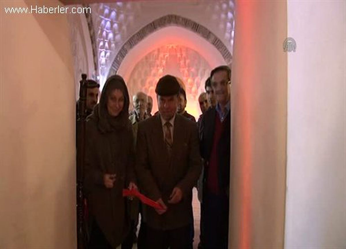 Suriyeli sanatçıdan hat sergisi -