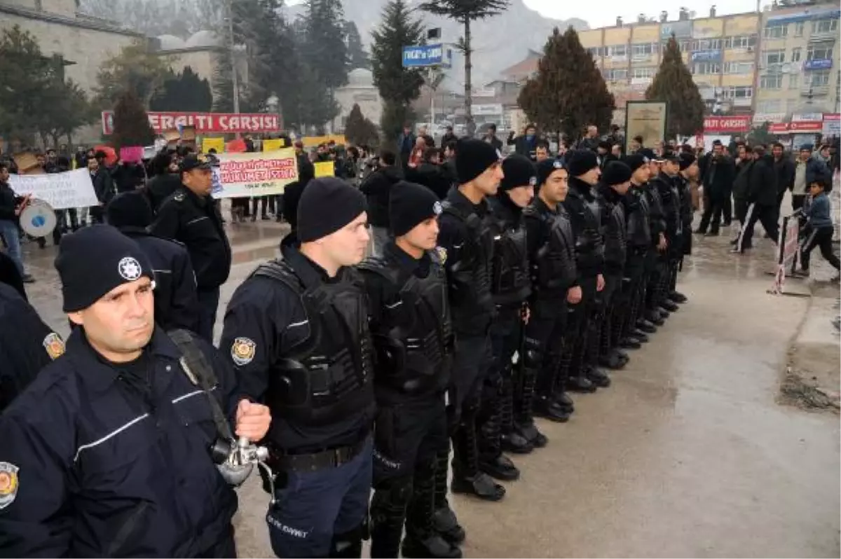 Tokat\'ta Hükümete Tepki Eyleminde Gerginlik