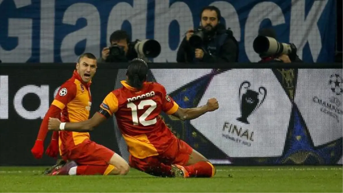 Drogba ve Burak Yılmaz Medyanın Zirvesinde