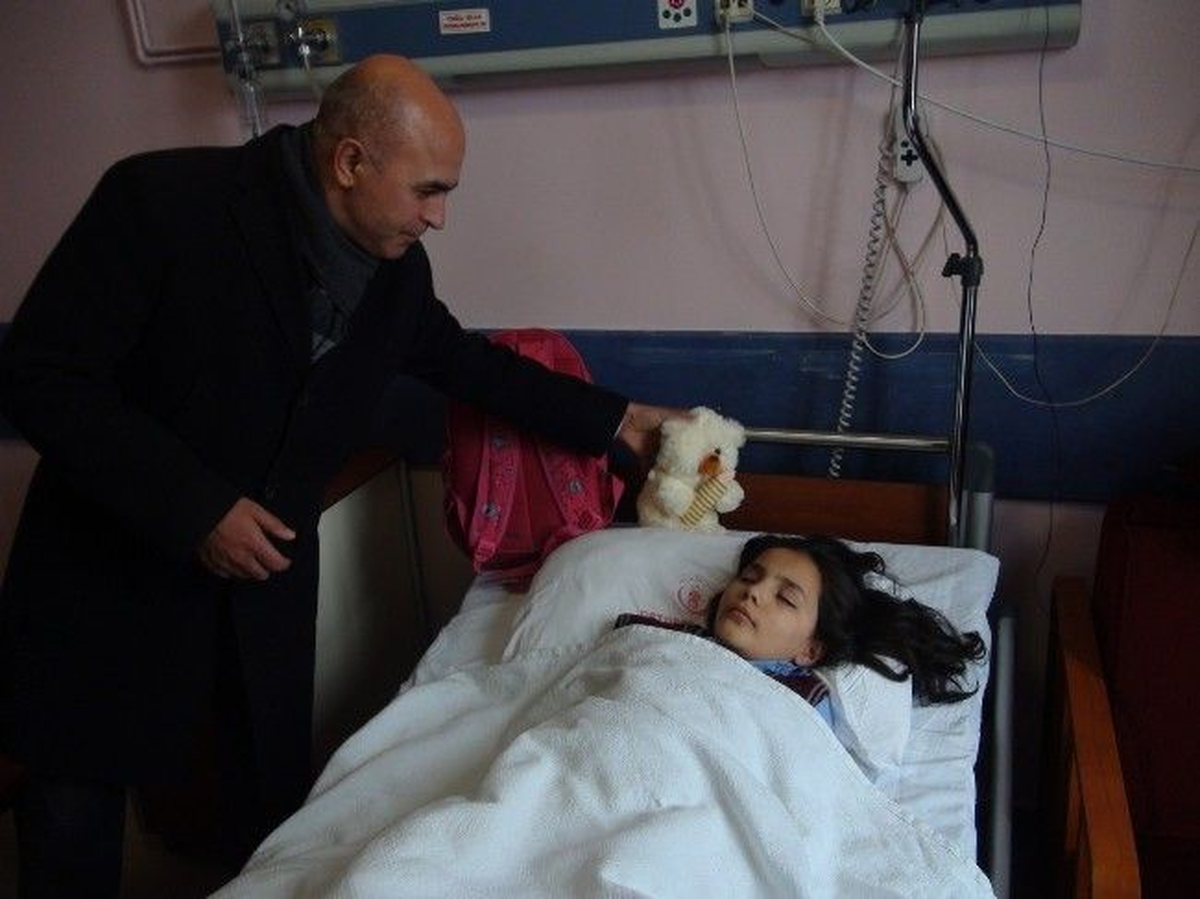 Erzurum\'da Öğrenci Servisiyle Otomobilin Çarpışması