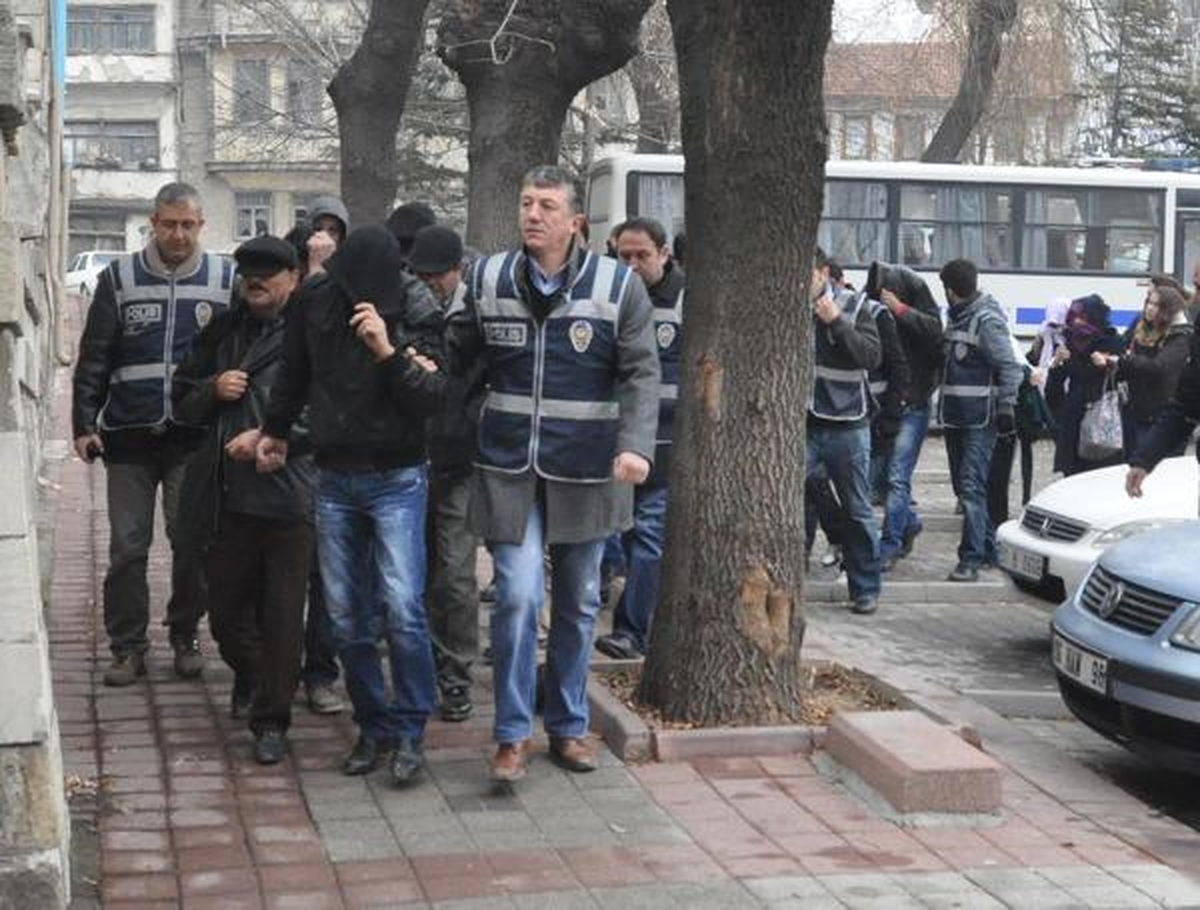 Kütahya\'da Fuhuş Operasyonu: 21 Gözaltı