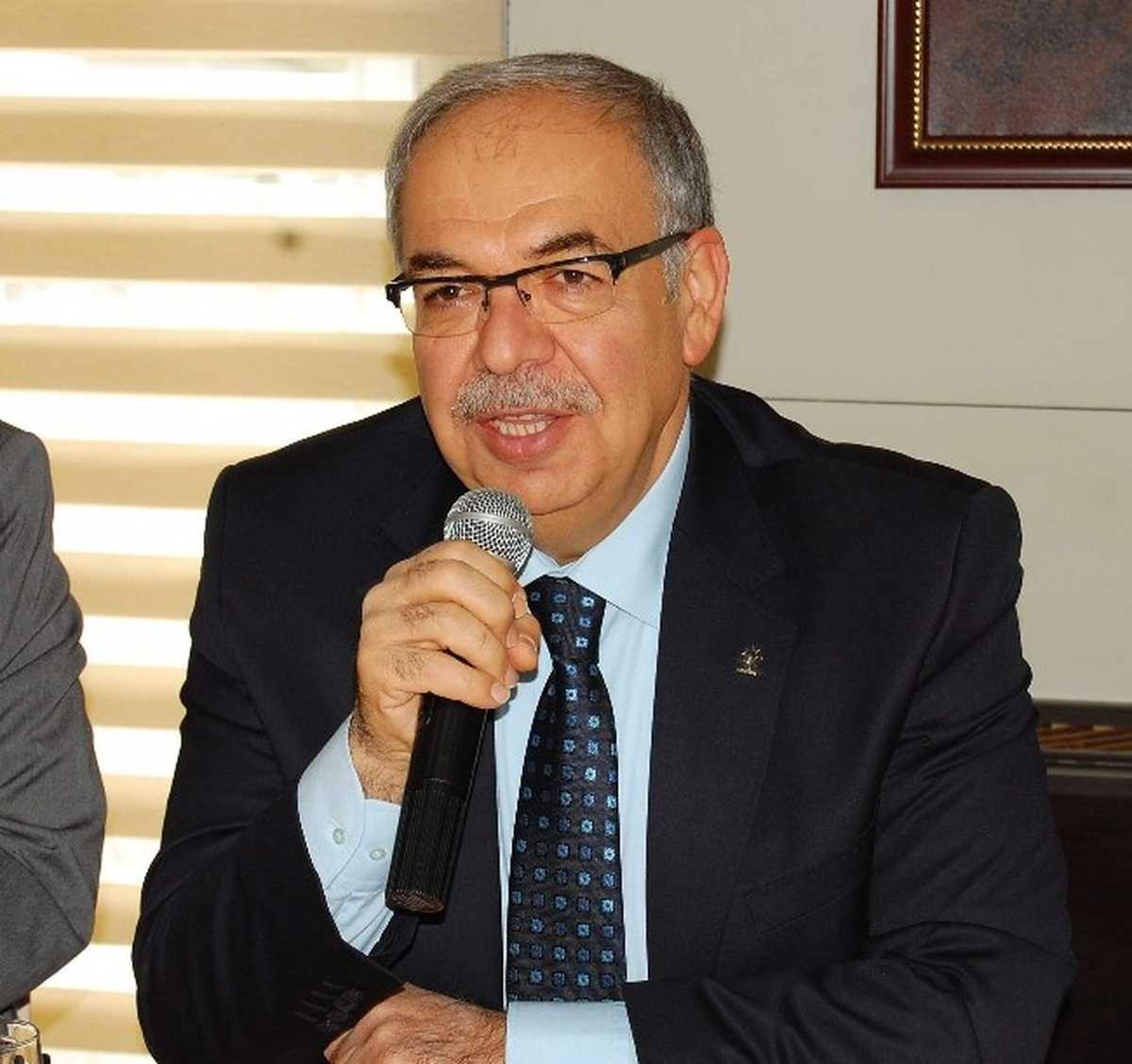 Kutlu: "Belediye Çalışanlarının Görevi Vatandaşlara Yardımcı Olmaktır"