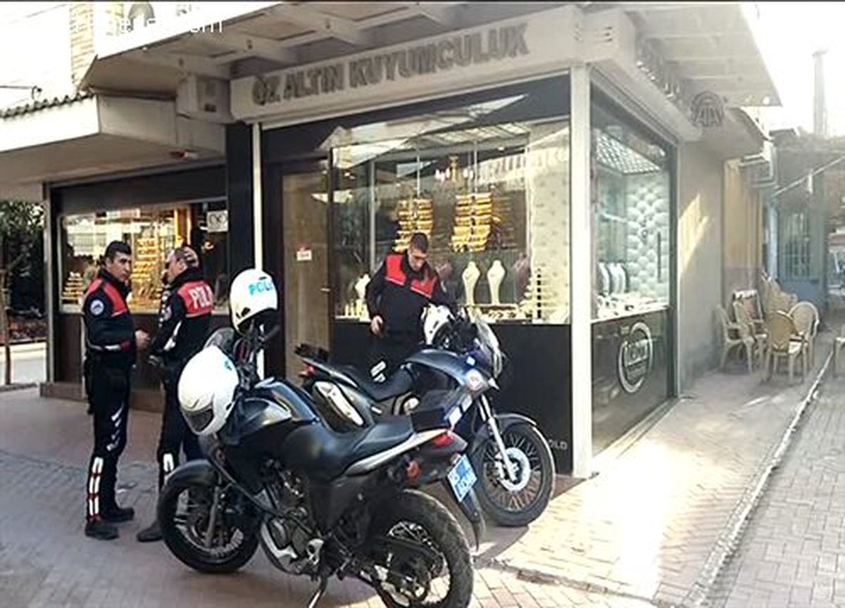 Önce Çaldı, Sonra Satmaya Kalkıştı -