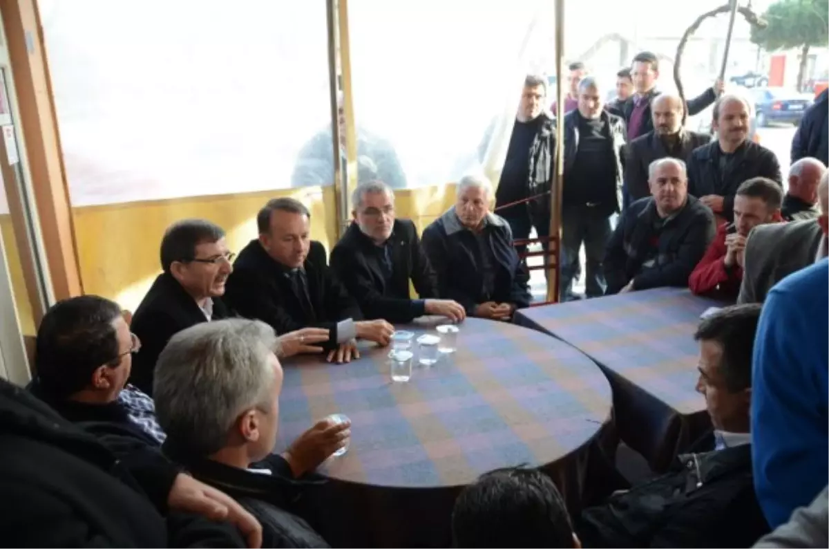 Şeker Kartepe\'de Ziyaretlerde Bulundu