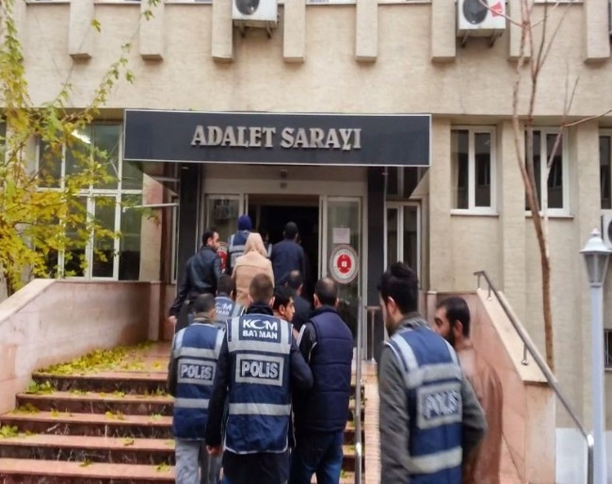 Uyuşturucu Operasyonunda 44 Kişi Tutuklandı