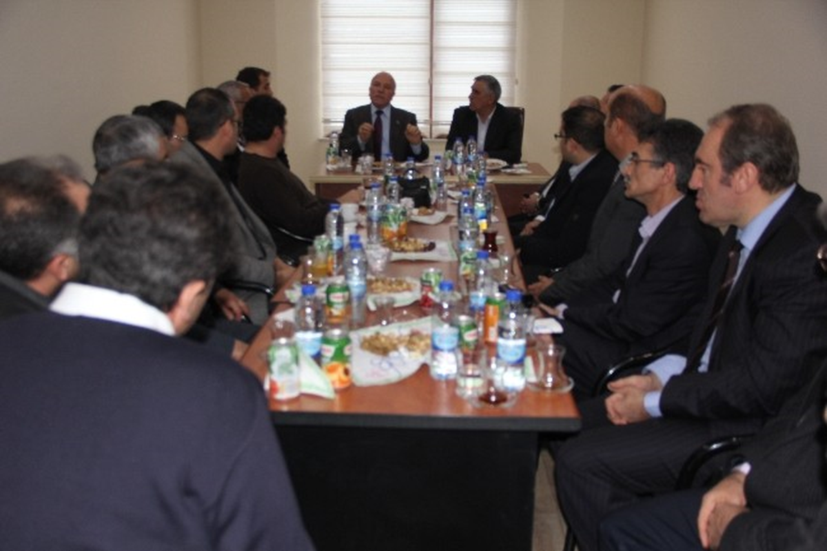 AK Parti Büyükşehir Belediye Başkan Adayı Sekmen\'den Eğitim Birsen\'e Ziyaret