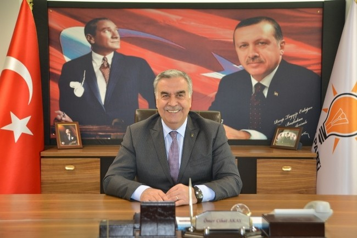 AK Parti İzmir İl Başkanı Akay\'dan Yeniyıl Mesajı