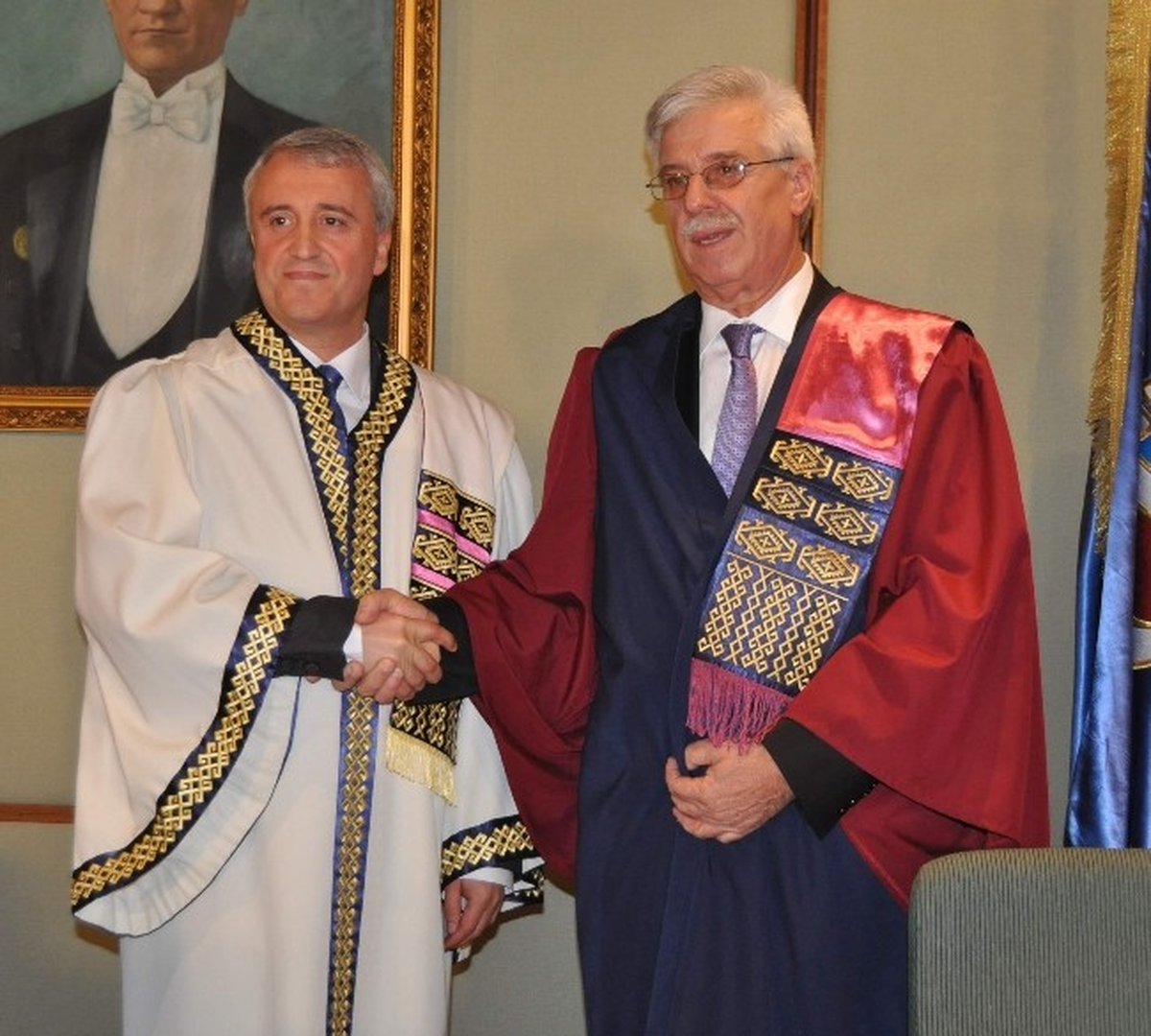 Anadolu Üniversitesi\'nde Devir Teslim Töreni Yapıldı