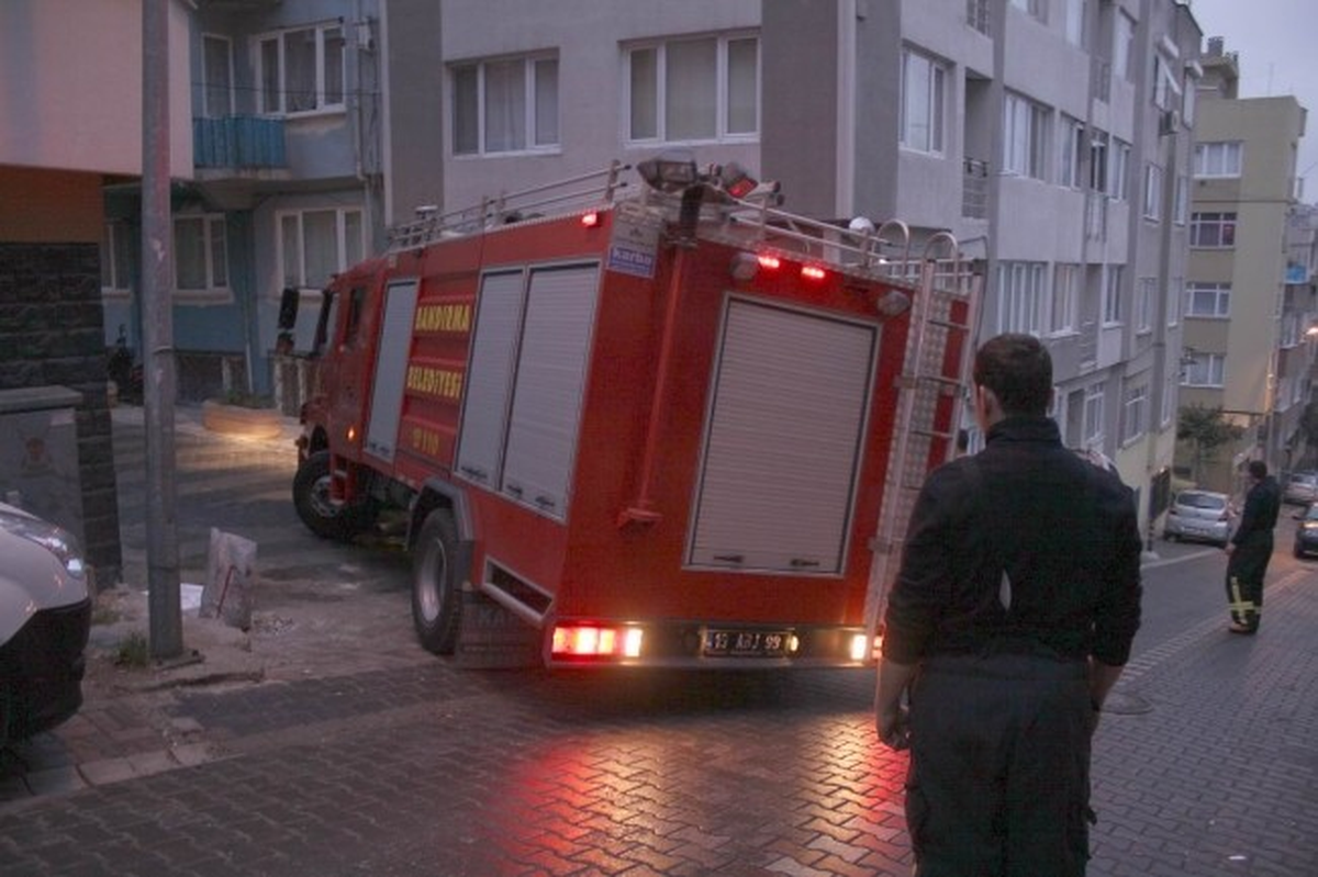 Boruya Asılan Çamaşır Yangına Sebep Oldu
