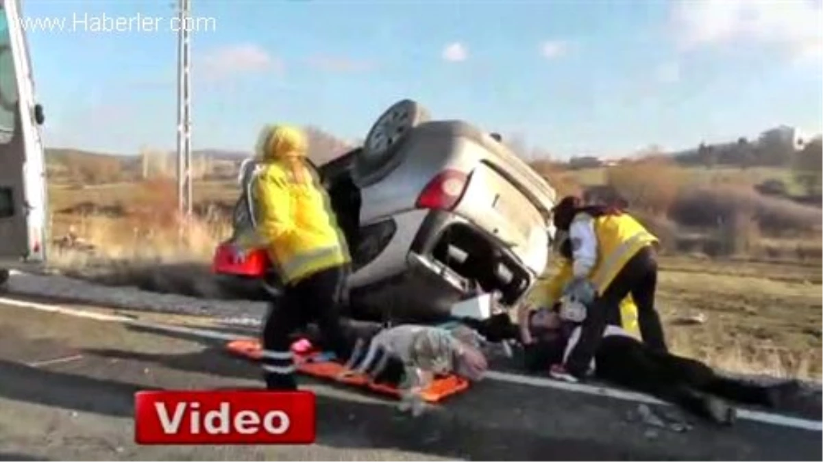 Cenaze Dönüşü Trafik Kazası: 5 Yaralı