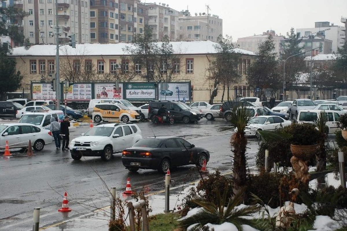 Diyarbakır\'da Sinyalizasyon Sistemi Arızalandı