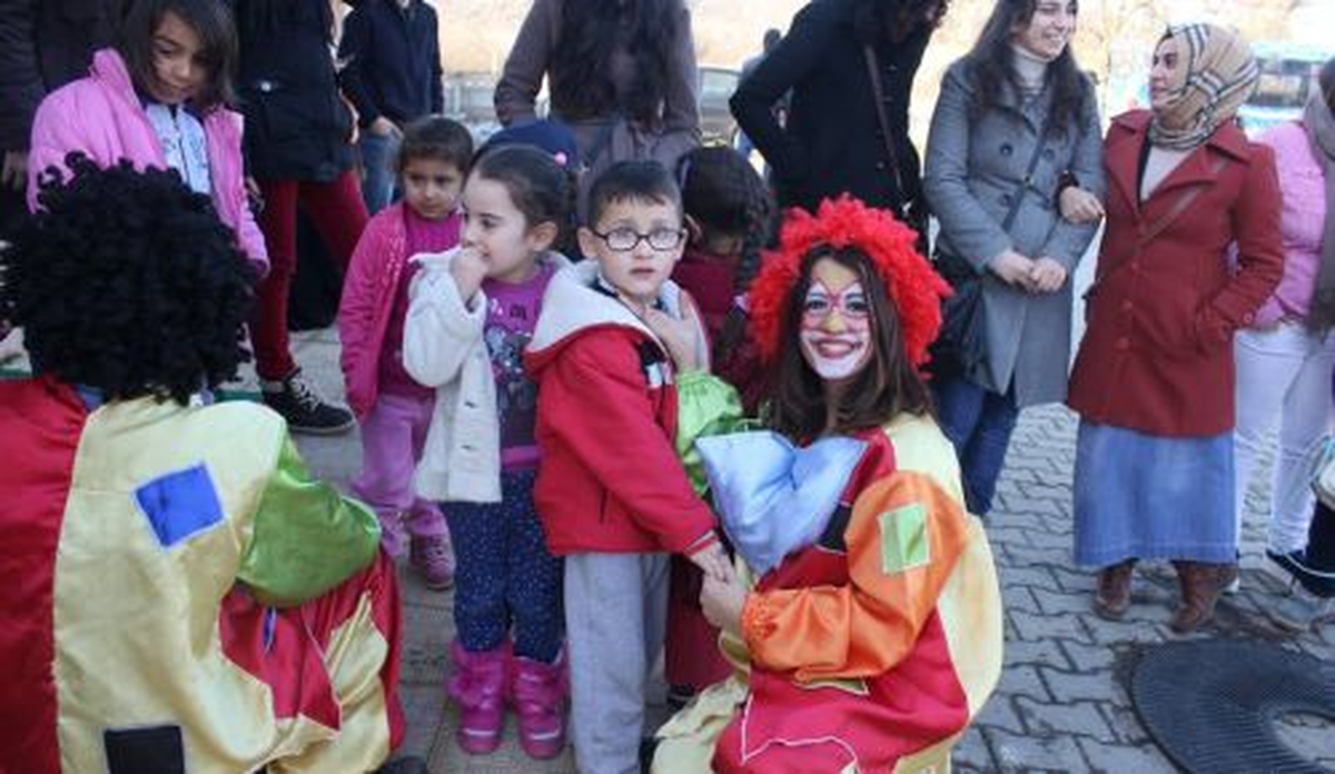 Düzce\'de "Sen Yoksan Bir Kişi Eksiğiz" Projesi