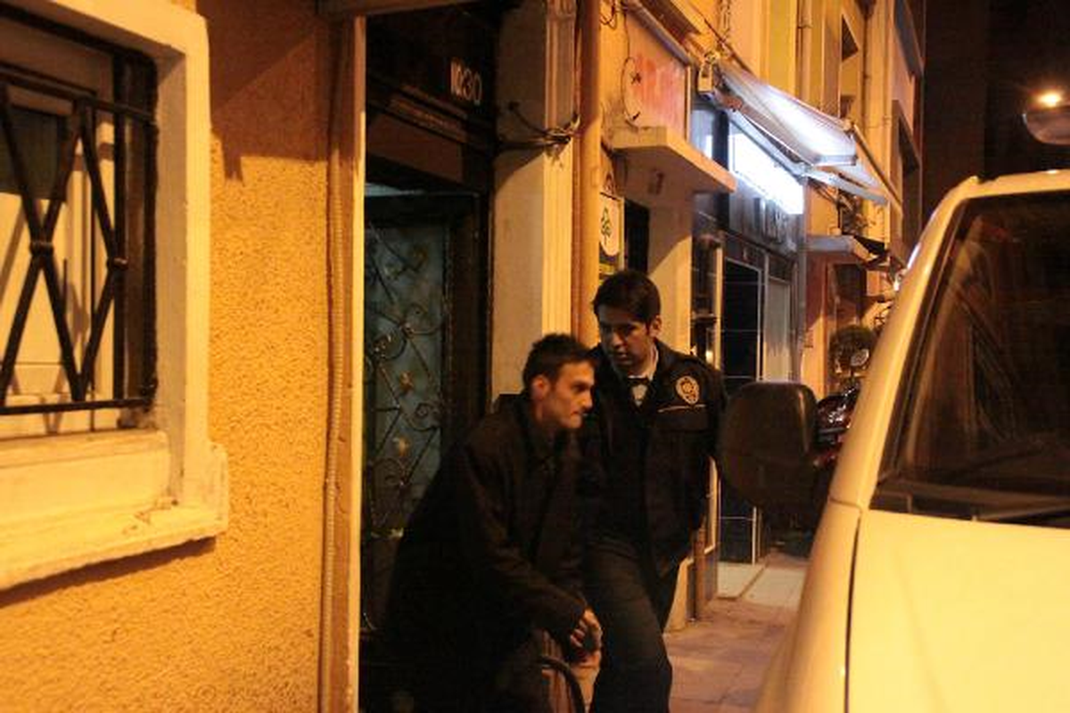 Güvenlik Görevlisiyle Tartışınca Hastanelik Oldu