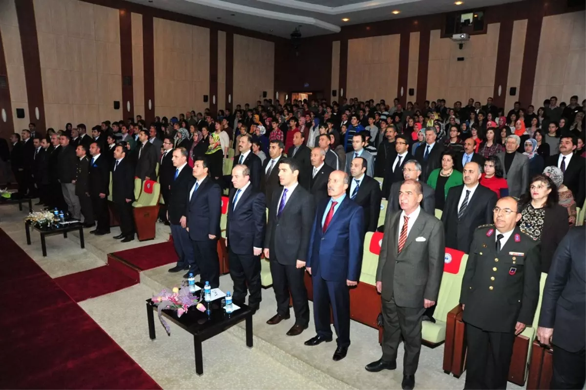 Erzurum\'da Mehmet Akif Ersoy\'u Anma Programı Düzenlendi