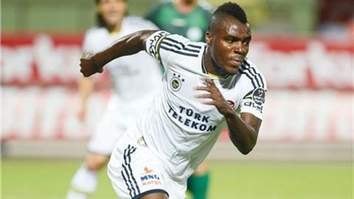 Fenerbahçe\'nin Yıldızı Emenike Dünyanın En İyilerinden