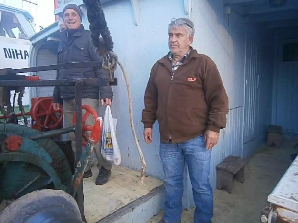 Foça\'nın En Eski Trol Teknesi Emekli Oluyor