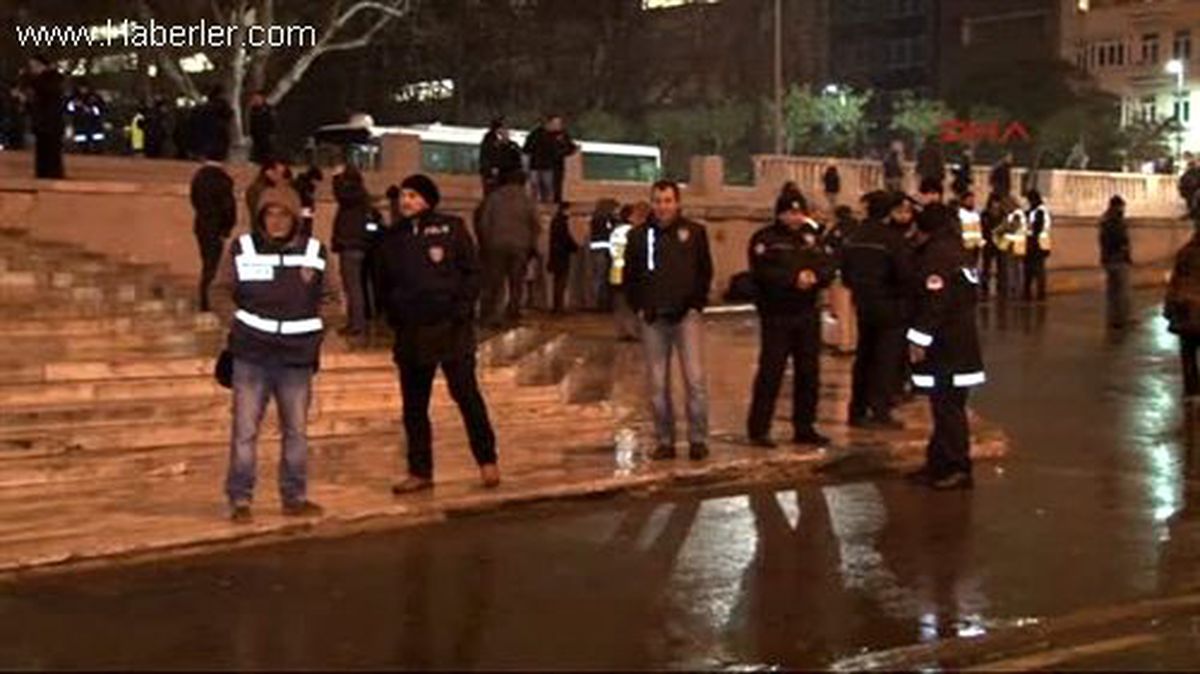 Gezi Parkı Kapatıldı