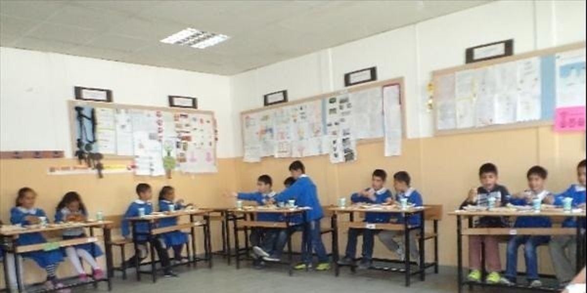 Gümüşhane\'de Okulda Verilen Yemekte Böcek Çıktığı İddiası