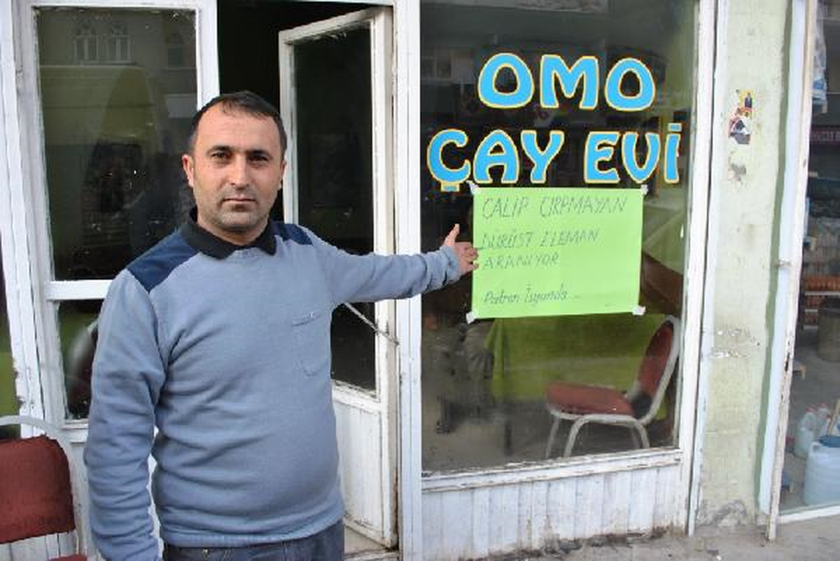Kahveci, İlanla Dürüst Eleman Arıyor